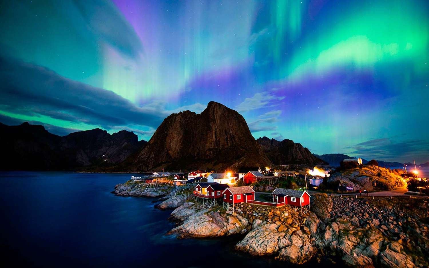 Northern Lights Arctic winter stay